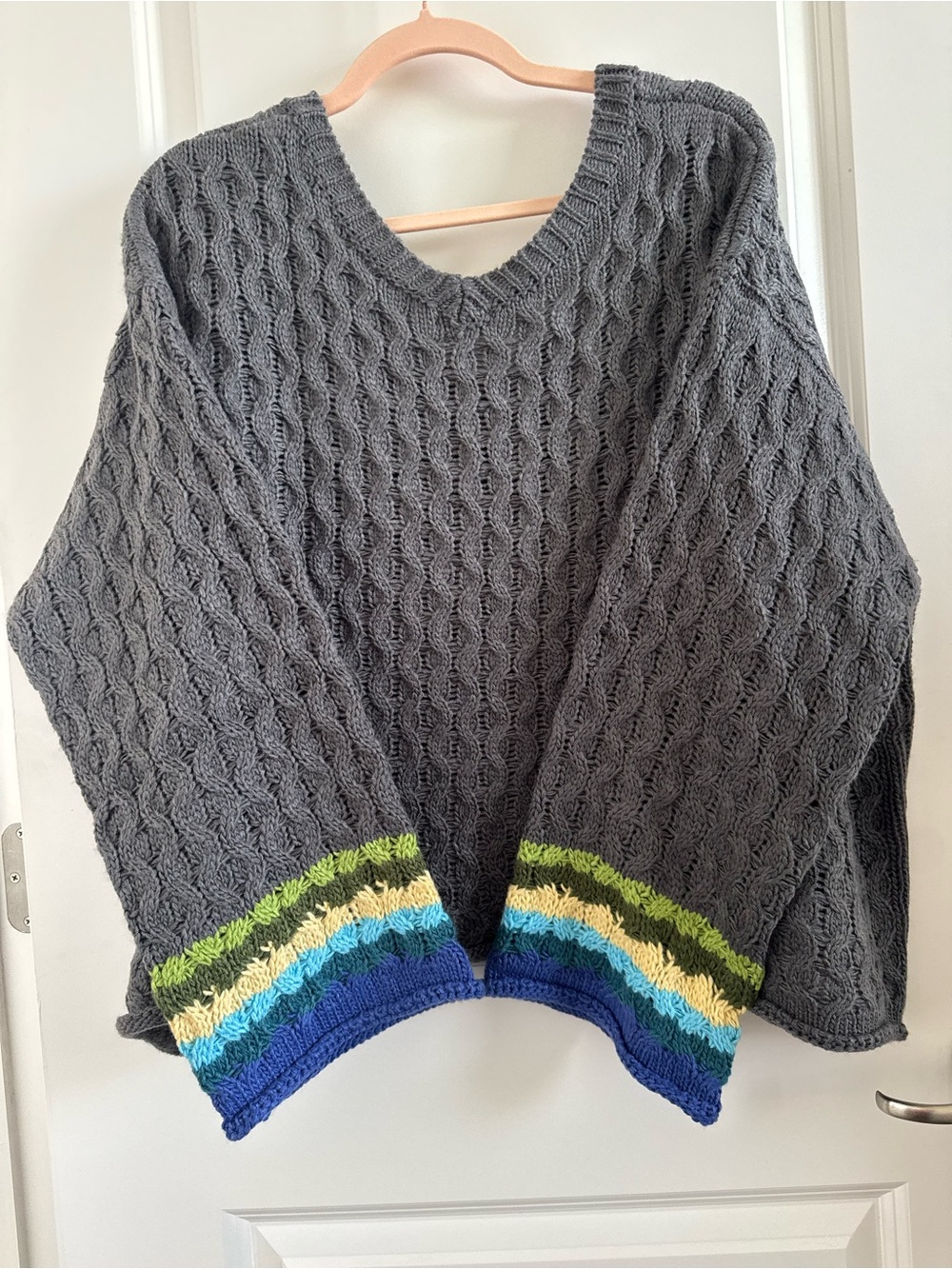 Peace Sign Sweater - Picture 7 of 8